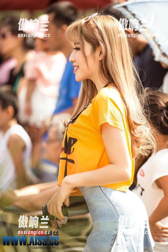 AISS爱丝(黄金版) - 制服配私拍，亚美依的另类风情。