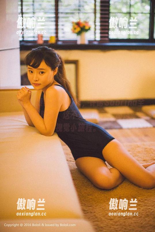 BoLoli菠萝社-许诺Sabrina BoLoli菠萝社 - 看吧,许诺Sabrina全套比基尼图集,这不光是展示,还是一场视觉小旅程。