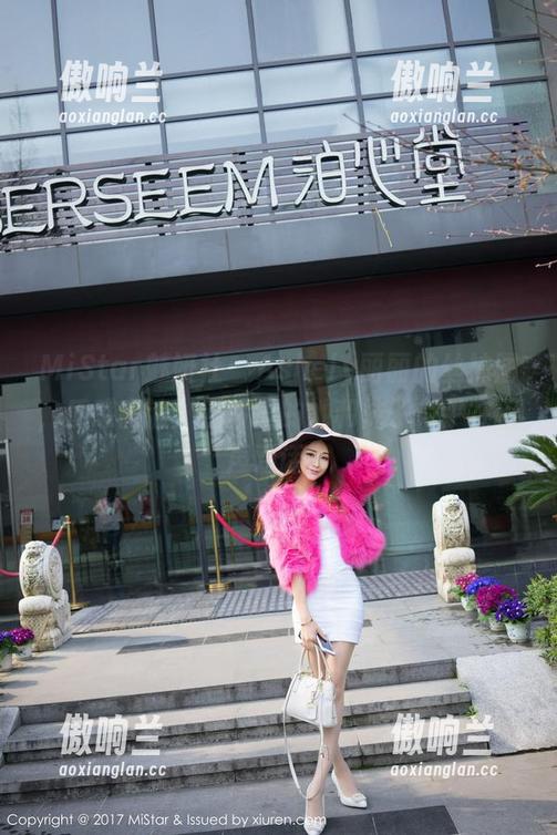 MiStar魅妍社-Ashely丽丽 MiStar魅妍社 - Ashely丽丽的丝袜图,质感高清,照片里的她和袜子似乎在无声对话。