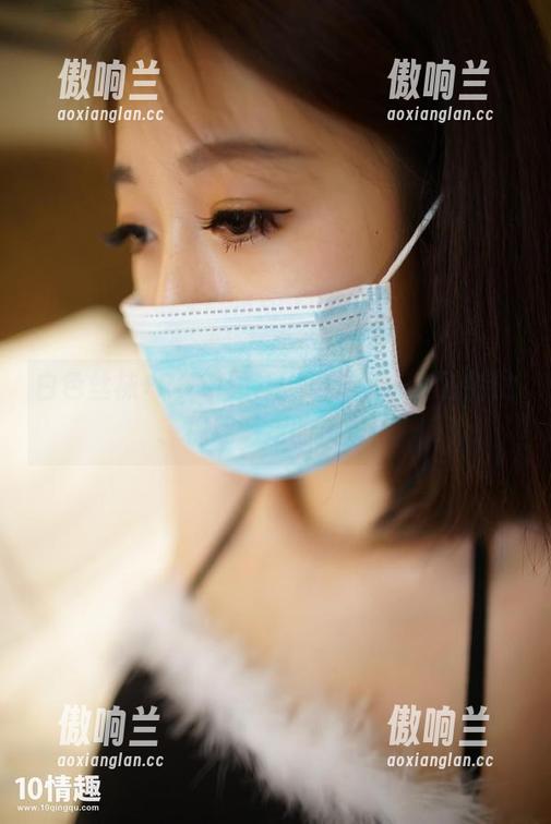 ROSI口罩 白色丝袜+ROSI图集,构成了一种独特的、视线游走的风景。