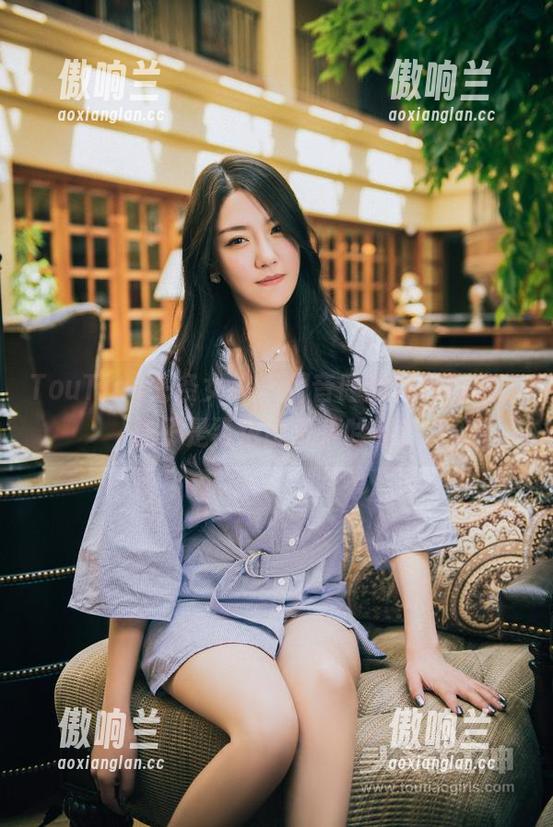 TouTiao头条女神-月音瞳 TouTiao头条女神 - 月音瞳的棉袜图集,袜子是否也能低声吟唱?