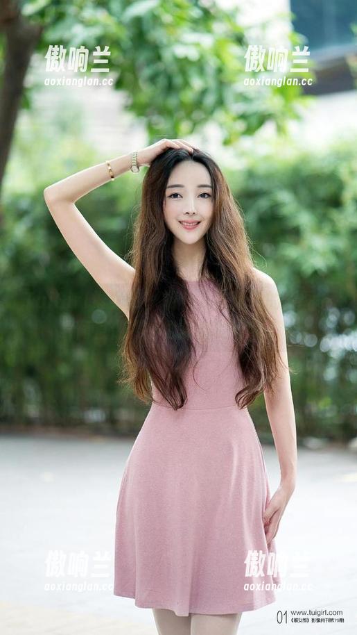 TuiGirl推女郎-胡允儿 TuiGirl推女郎 - 胡允儿在泳池的原图,简直像不小心流出的日常。