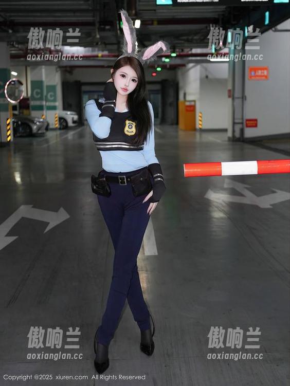 Xiuren秀人网-LindaLinda Xiuren秀人网 - 秘而不宣的优雅,LindaLinda的图片精选,超值得细细咂摸