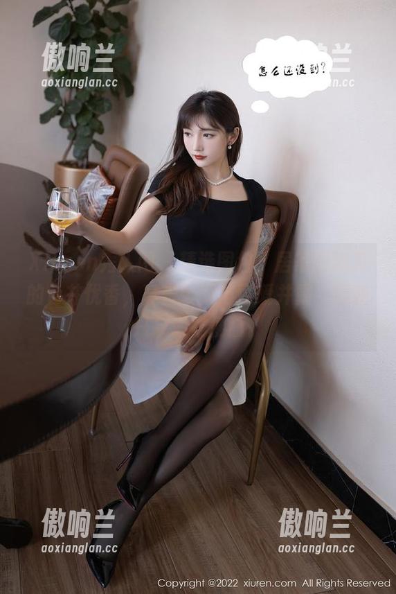 Xiuren秀人网-仓井优香 Xiuren秀人网 - 精选图包,居家厨娘风的仓井优香,真是炒菜与可爱并重,但我只会泡方便面。