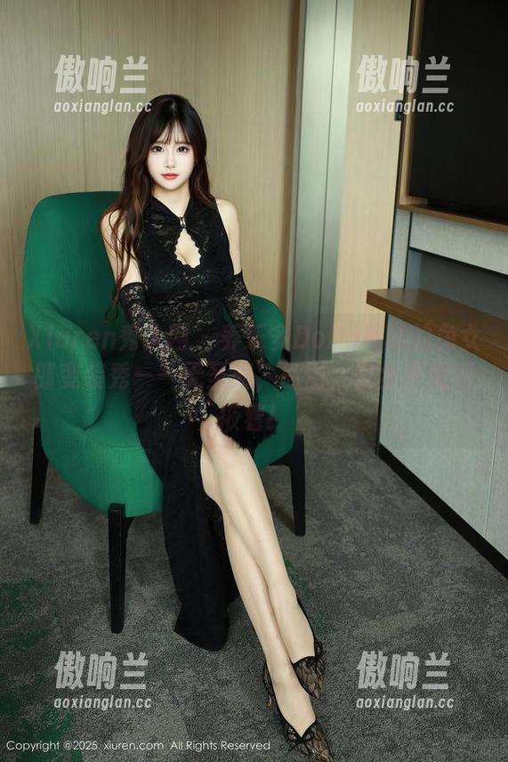 Xiuren秀人网 - 养乐多DoDo和她的兔女郎变装秀——无圣光，原图，完全不藏着掖着！