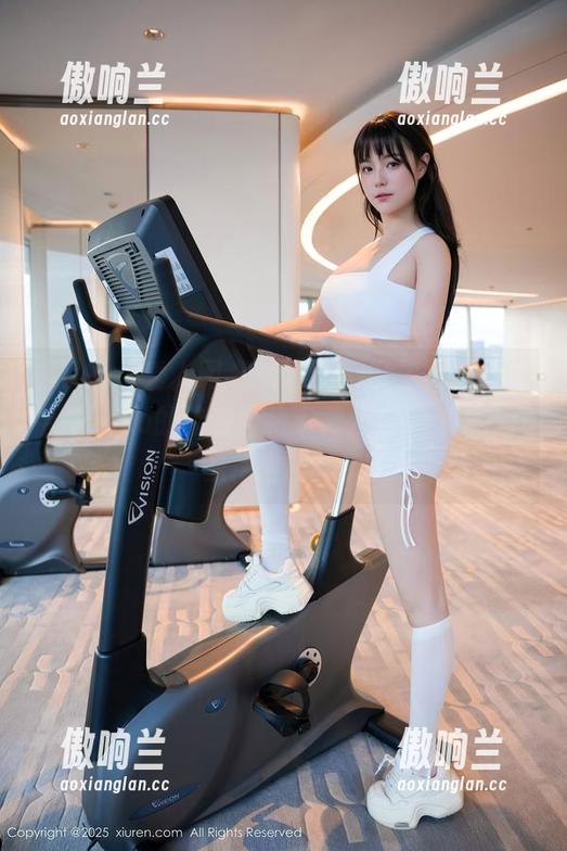 Xiuren秀人网-陈怡曼coco Xiuren秀人网 - 游泳圈不仅在水里,陈怡曼coco的泳装全集下载开启了你的“比基尼自由”!