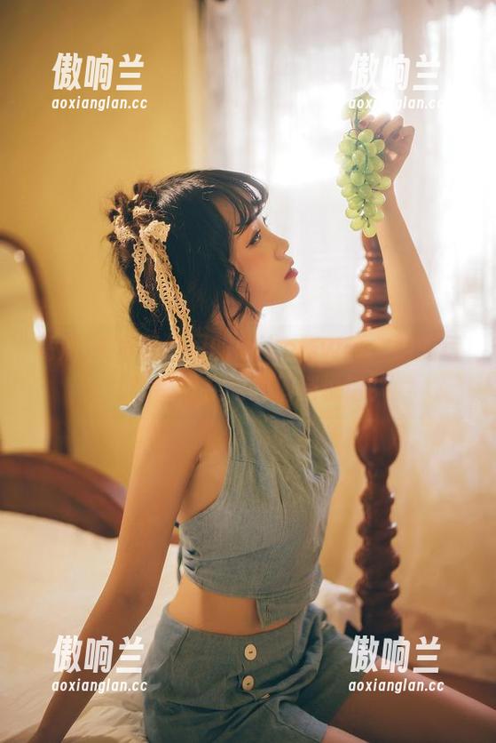 miko酱ww 高清JK写真集里的miko酱ww,她的每一张都像在和我悄悄说话!
