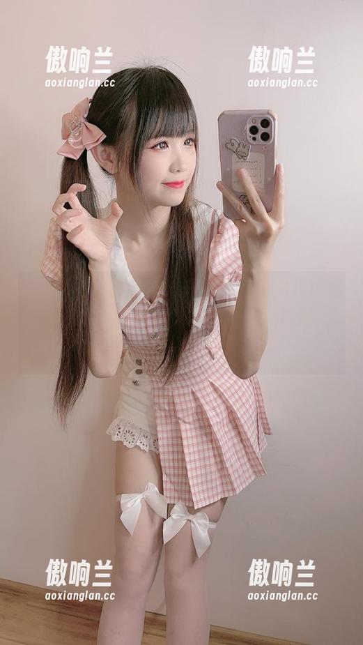 miko酱吖 想要免费拿到miko酱吖的“帕瓦&玛琪玛”图册吗?容易,被撩到了就不敢行走了,咳咳!