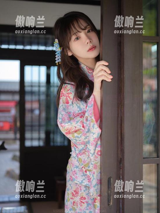 快来看！wuyo(우요)的瑜伽套图更新，新姿势多到让你来不及反应哦。