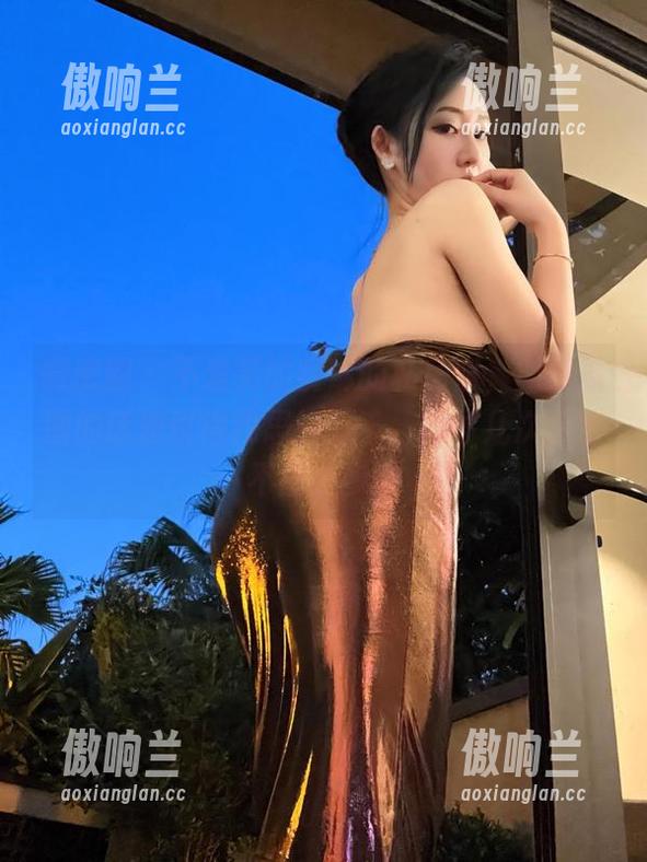 微密圈 - 不爱笑的赛琳的私房照，肉丝原图的话题引得我思绪万千，探讨几次肯定不能止步。