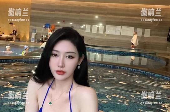 不爱笑的赛琳 微密圈 - 白丝写真,有不爱笑的赛琳在,我觉得灵魂都要飞起来了