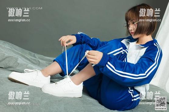 丽柜-凌凌 丽柜 - 凌凌的灰丝,免费看美图?这不是太划算了吗!