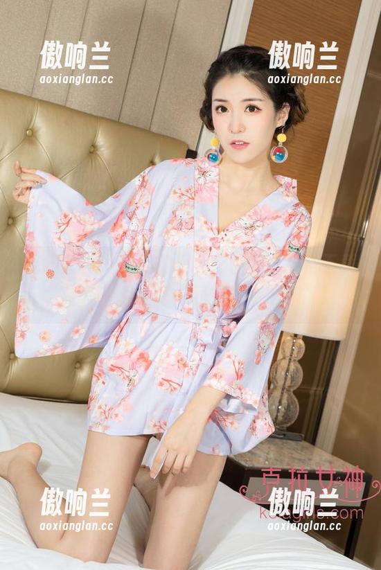 克拉女神-瑞莎 克拉女神 - 瑞莎的职业装图集,免费下载,让你轻松诠释“我在认真工作”!