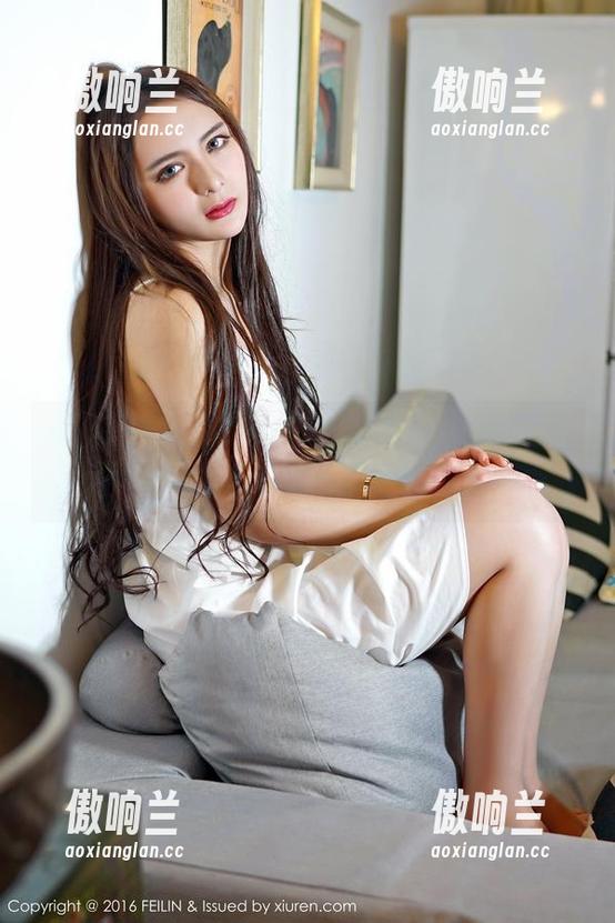 嗲囡囡 - 小果冻儿的图片原图，甜心姿态，这也太撩了吧？