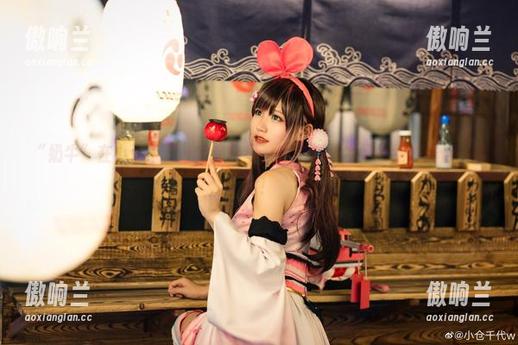 小仓千代w “奶牛”在小仓千代w的私拍里,牛仔裤和牛奶的绝妙结合,哈哈!