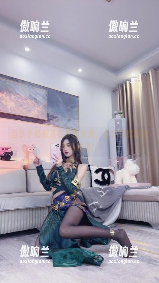 小小奶瓶儿 当小小奶瓶儿变身仙女兔,生日限定写真精选放送!