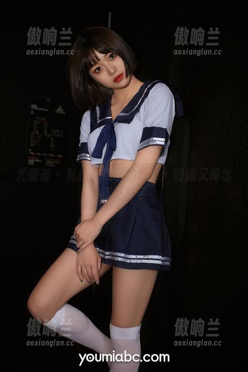 尤蜜荟 - 私拍小热巴的短裤：好像又闹出新花样了