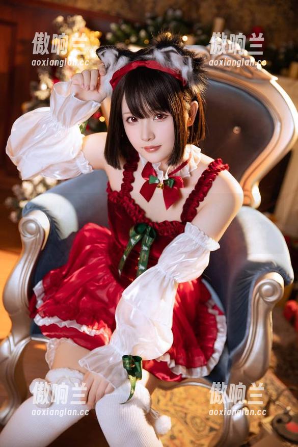 屿鱼yukako 屿鱼yukako的兔女郎写真:在线,能不能再来点色彩,让蓝色兔子更“入镜”?