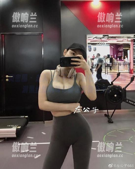 微密圈 - 走入左公子666的在线空间，网洞黑丝的玩味你能感受到多少？
