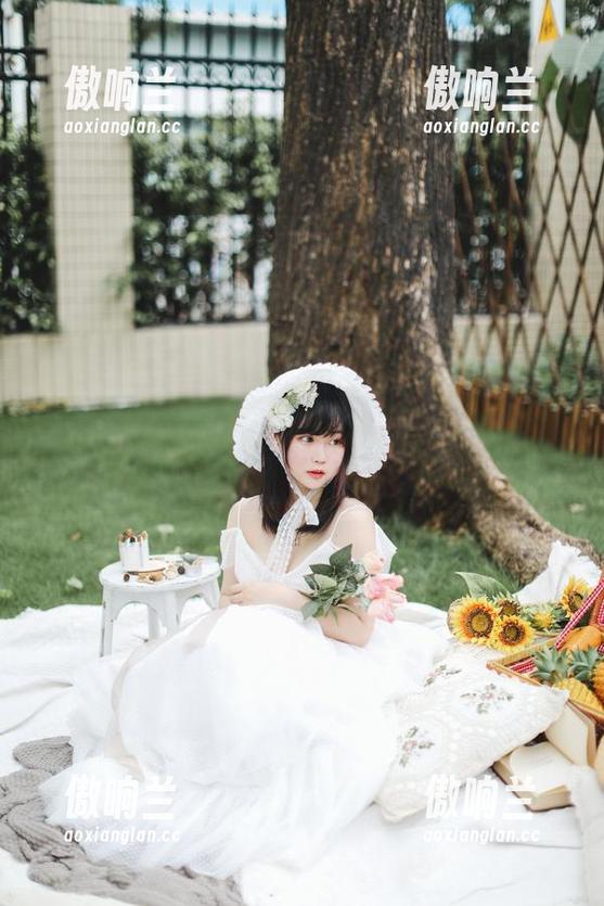 是依酱呀 套图里的美腿太有戏了,是依酱呀难道真是从天上掉下来的仙女吗?