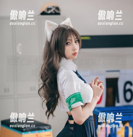 杏仁曲奇 在杏仁曲奇的乐章里,吉他妹妹2.0翩然起舞:美图精选,一丝朦胧