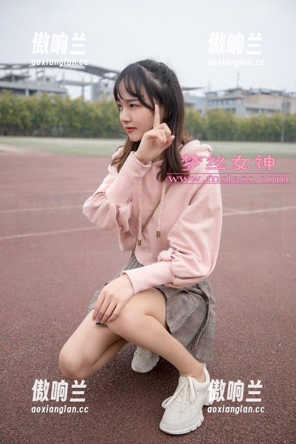 梦丝女神-乔儿 梦丝女神 - 又到了乔儿的JK时间,免费的照片,谁不爱?