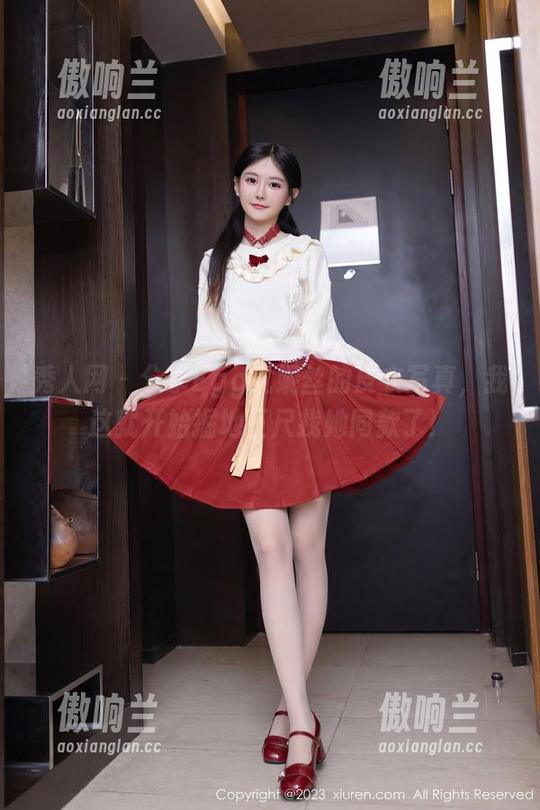 秀人网-Egg尤妮丝 秀人网 - 分享Egg尤妮丝的皮衣写真,我这就开始掘地三尺找她同款了!