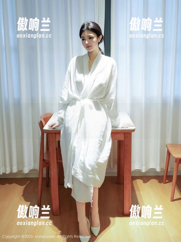 秀人网-吃白菜的vi菜菜 秀人网 - 白丝如此诱人,吃白菜的vi菜菜的写真,下载一键亮瞎眼!