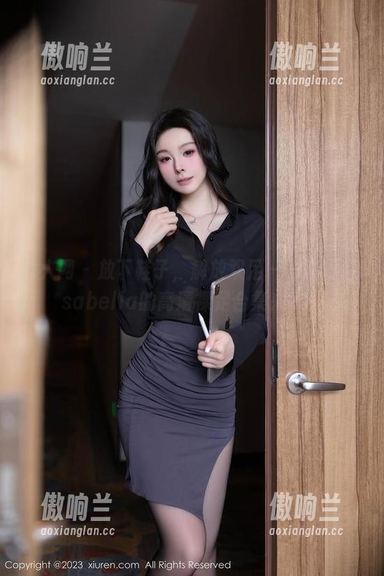 秀人网 - 放下鞋子，解放双足——陈巧蓓isabella的高清裸足合集来了！