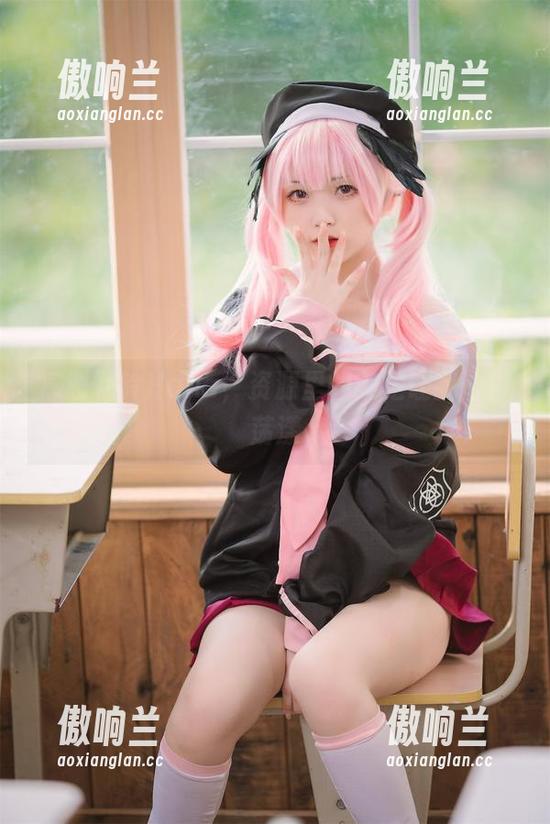 花铃Hana 感谢花铃Hana,资源里的美足让我心神荡漾