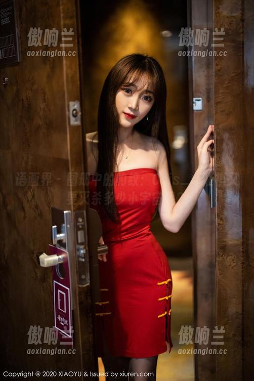 语画界-Cris_卓娅祺 语画界 - 图册中的豹纹:Cris_卓娅祺又要灭杀多少小宇宙呢?