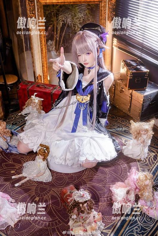 最新写真：黑呆满破，看阳炎型小菠萝如何又呆又美！