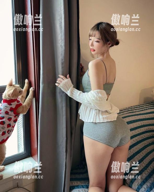 微密圈 - 陈妮妮UNI演绎的女仆秀，原图获取，快来下载，注意别被萌坏！