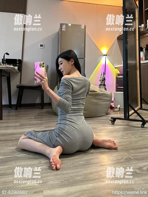 黎允熙 微密圈 - 《黎允熙的jk红裙图册》—其实我只想说,红裙真好看!